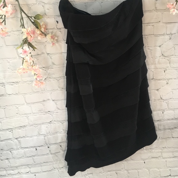 NWT White House Black Market Strapless Tier Dress - Picture 2 of 6